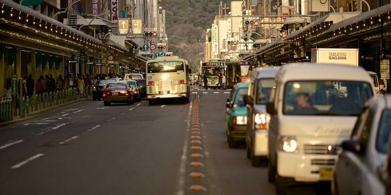 广发网44：市场分析与财富管理的智慧指南